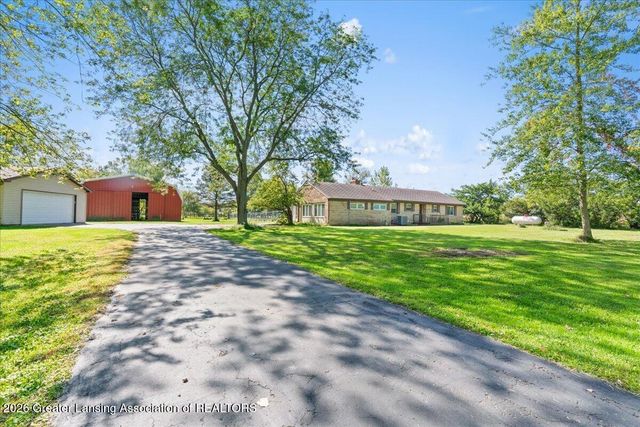 11656 Bishop Highway, Lansing, MI 48911