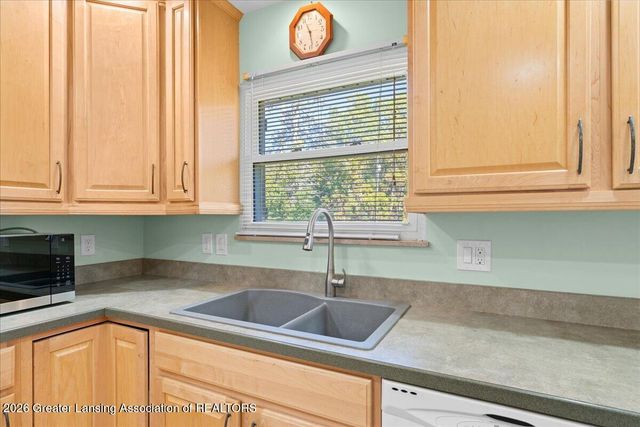 11656 Bishop Highway, Lansing, MI 48911