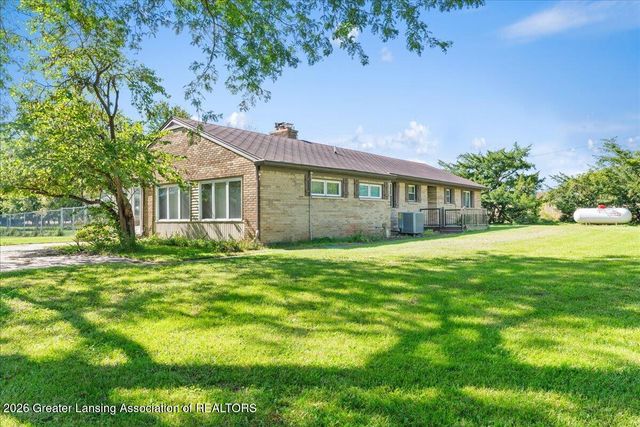 11656 Bishop Highway, Lansing, MI 48911