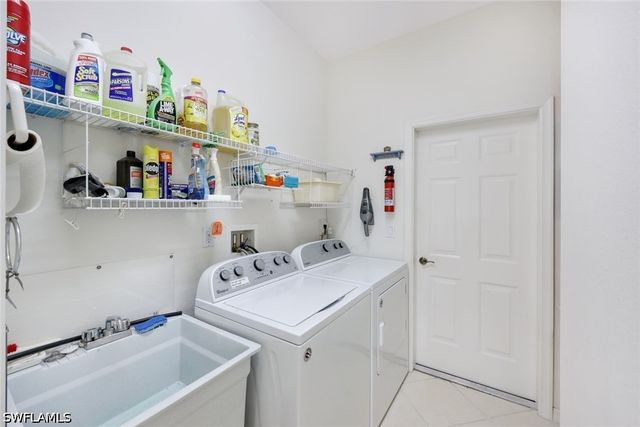 3768 Baldwin LN, Naples, FL 34116