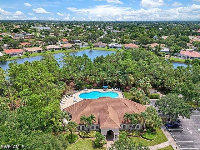 3768 Baldwin LN, Naples, FL 34116