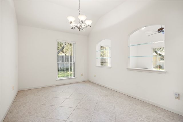 106 N Santa Clara Dr, Rockport, TX 78382