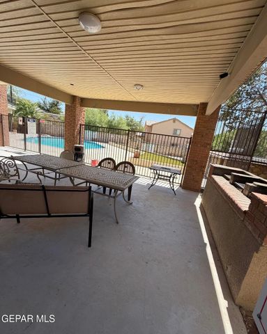4433 N Stanton Street 214, El Paso, TX 79902