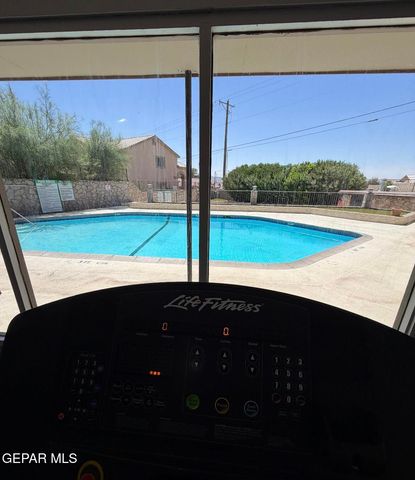 4433 N Stanton Street 214, El Paso, TX 79902