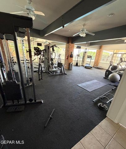 4433 N Stanton Street 214, El Paso, TX 79902