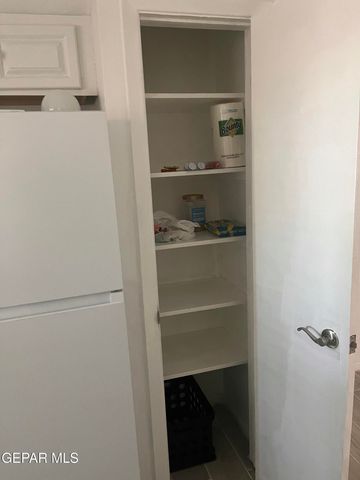 4433 N Stanton Street 214, El Paso, TX 79902