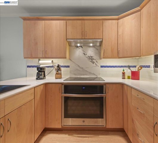 150 Aurora Plz, Union City, CA 94587