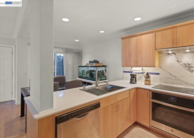 150 Aurora Plz, Union City, CA 94587