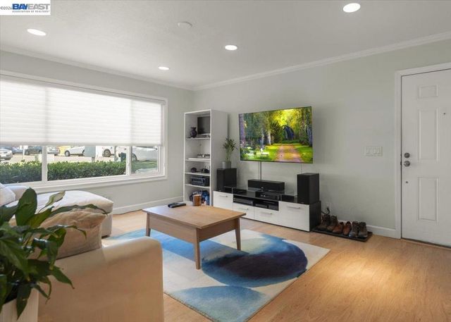 150 Aurora Plz, Union City, CA 94587