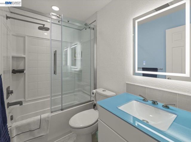 150 Aurora Plz, Union City, CA 94587