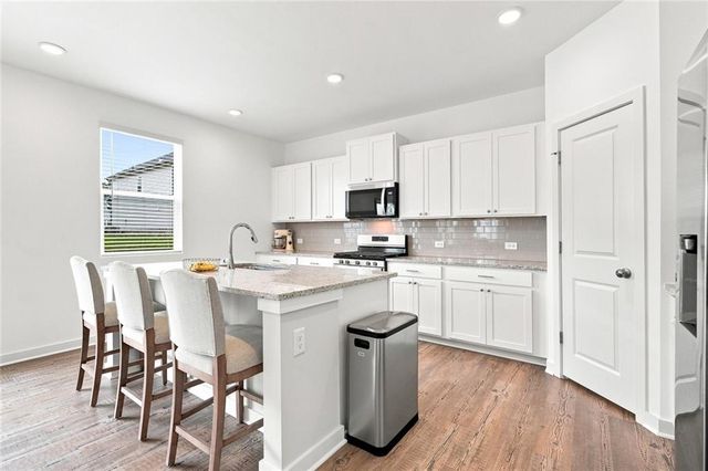 2482 Brown Dove Way, Grayson, GA 30017
