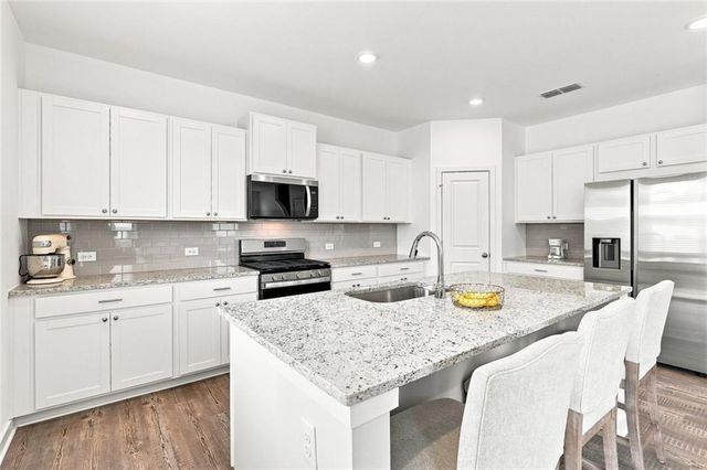 2482 Brown Dove Way, Grayson, GA 30017