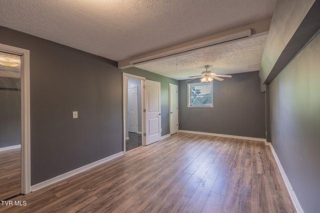 916 New Beason Well Road, Kingsport, TN 37660