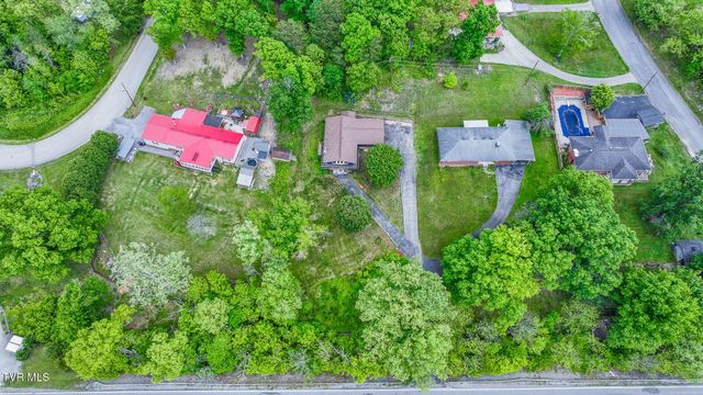 916 New Beason Well Road, Kingsport, TN 37660