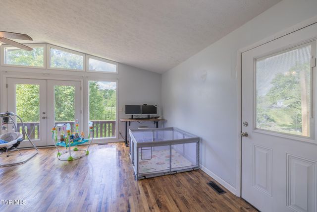 916 New Beason Well Road, Kingsport, TN 37660