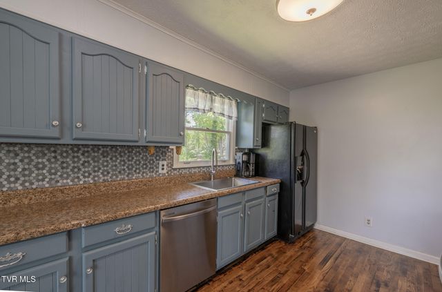 916 New Beason Well Road, Kingsport, TN 37660