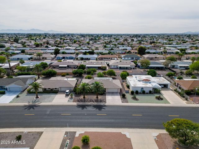 10243 W BURNS Drive, Sun City, AZ 85351