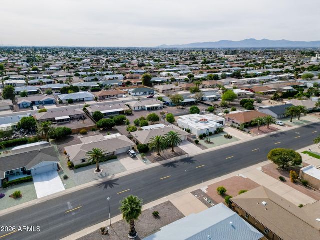 10243 W BURNS Drive, Sun City, AZ 85351