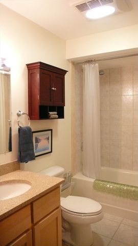 2440 Massachusetts Ave 8, Cambridge, MA 02140