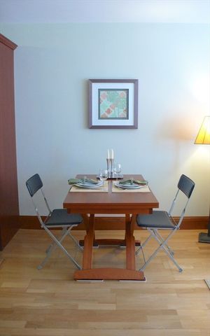 2440 Massachusetts Ave 8, Cambridge, MA 02140