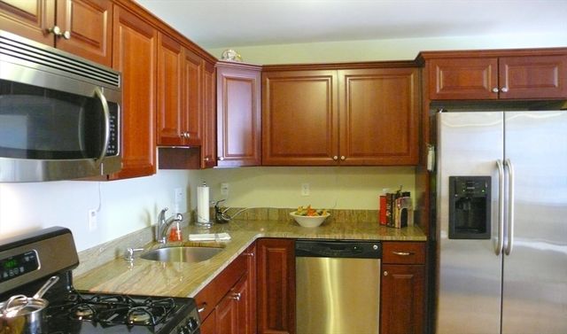 2440 Massachusetts Ave 8, Cambridge, MA 02140