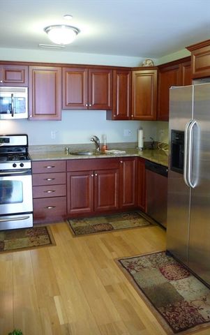 2440 Massachusetts Ave 8, Cambridge, MA 02140