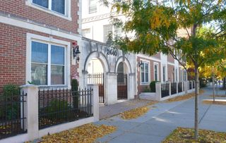 2440 Massachusetts Ave 8, Cambridge, MA 02140