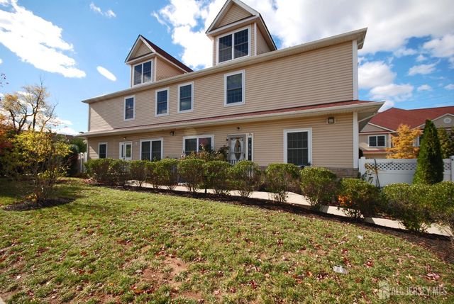 32 Cinder Road 3, Edison, NJ 08820