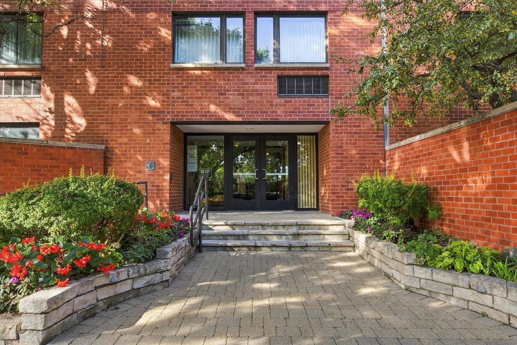 1169 S Plymouth Court 105, Chicago, IL 60605 — photo 2
