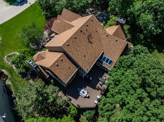 215 S 33rd Street, West Des Moines, IA 50265