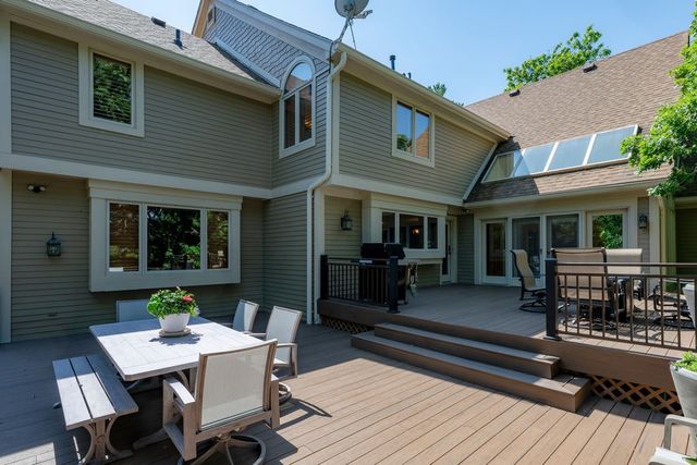 215 S 33rd Street, West Des Moines, IA 50265