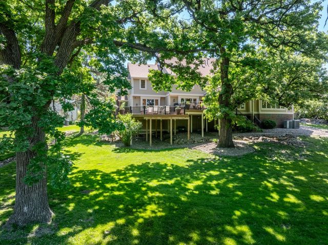 215 S 33rd Street, West Des Moines, IA 50265