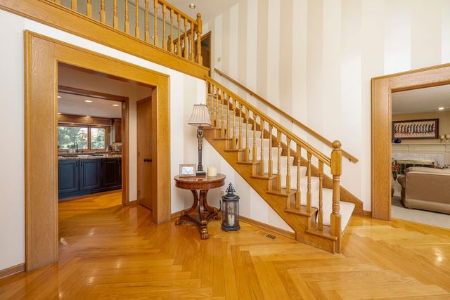 215 S 33rd Street, West Des Moines, IA 50265