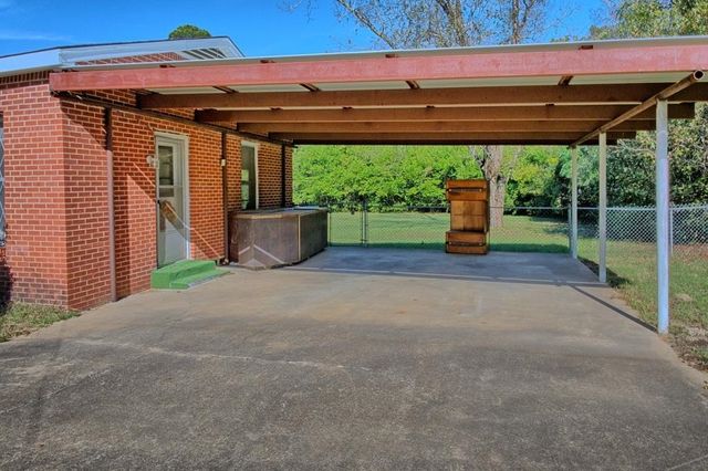 502 W Pine, Overton, TX 75684