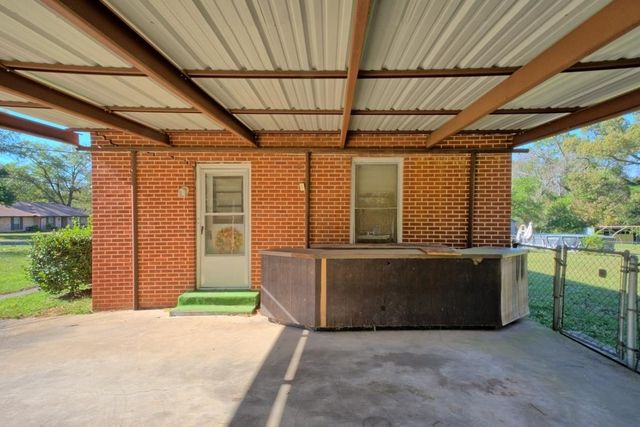 502 W Pine, Overton, TX 75684