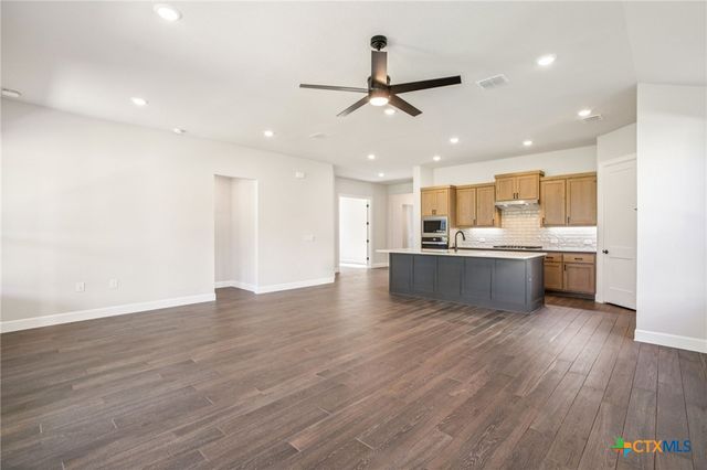 322 Sweeping Sage Lane, San Marcos, TX 78666