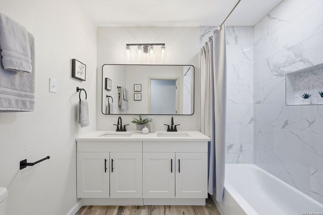 110 De Soto Dr, Universal City, TX 78148