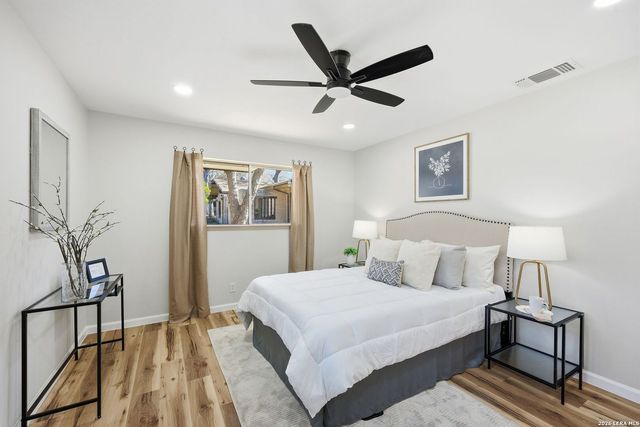 110 De Soto Dr, Universal City, TX 78148