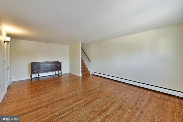 456 N EASTON RD, Glenside, PA 19038