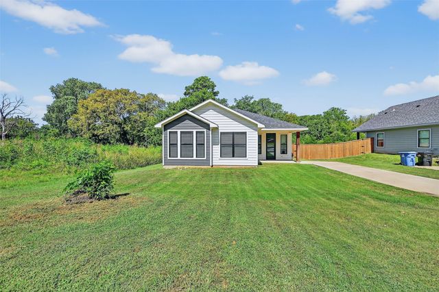 1513 S 7th Avenue, Denison, TX 75021