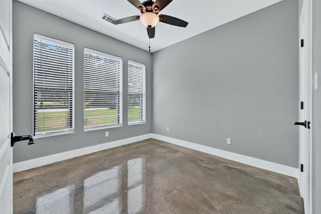 1513 S 7th Avenue, Denison, TX 75021