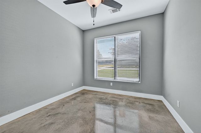 1513 S 7th Avenue, Denison, TX 75021