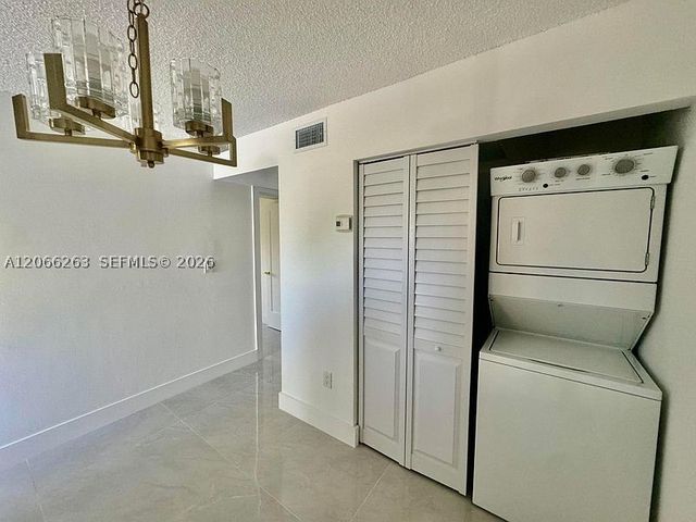 7195 NW 179th St 107, Hialeah, FL 33015