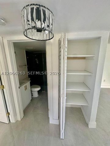 7195 NW 179th St 107, Hialeah, FL 33015