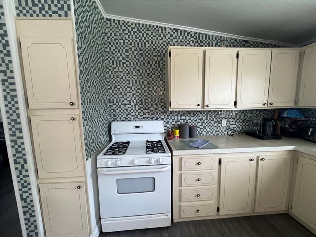 10780 STATE ROAD 60 E, Lake Wales, FL 33898