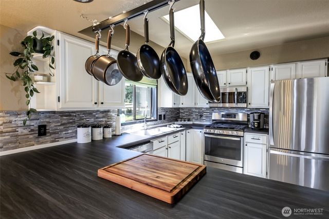 222 Oak Hill Drive, Friday Harbor, WA 98250