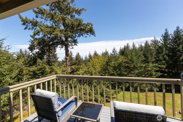 222 Oak Hill Drive, Friday Harbor, WA 98250
