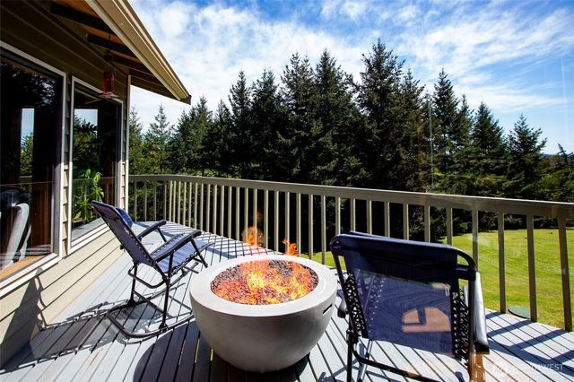 222 Oak Hill Drive, Friday Harbor, WA 98250