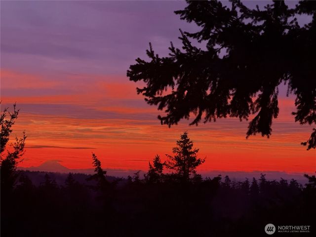 222 Oak Hill Drive, Friday Harbor, WA 98250