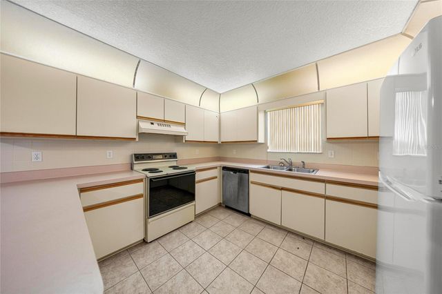 5900 SW 111TH PLACE ROAD, Ocala, FL 34476